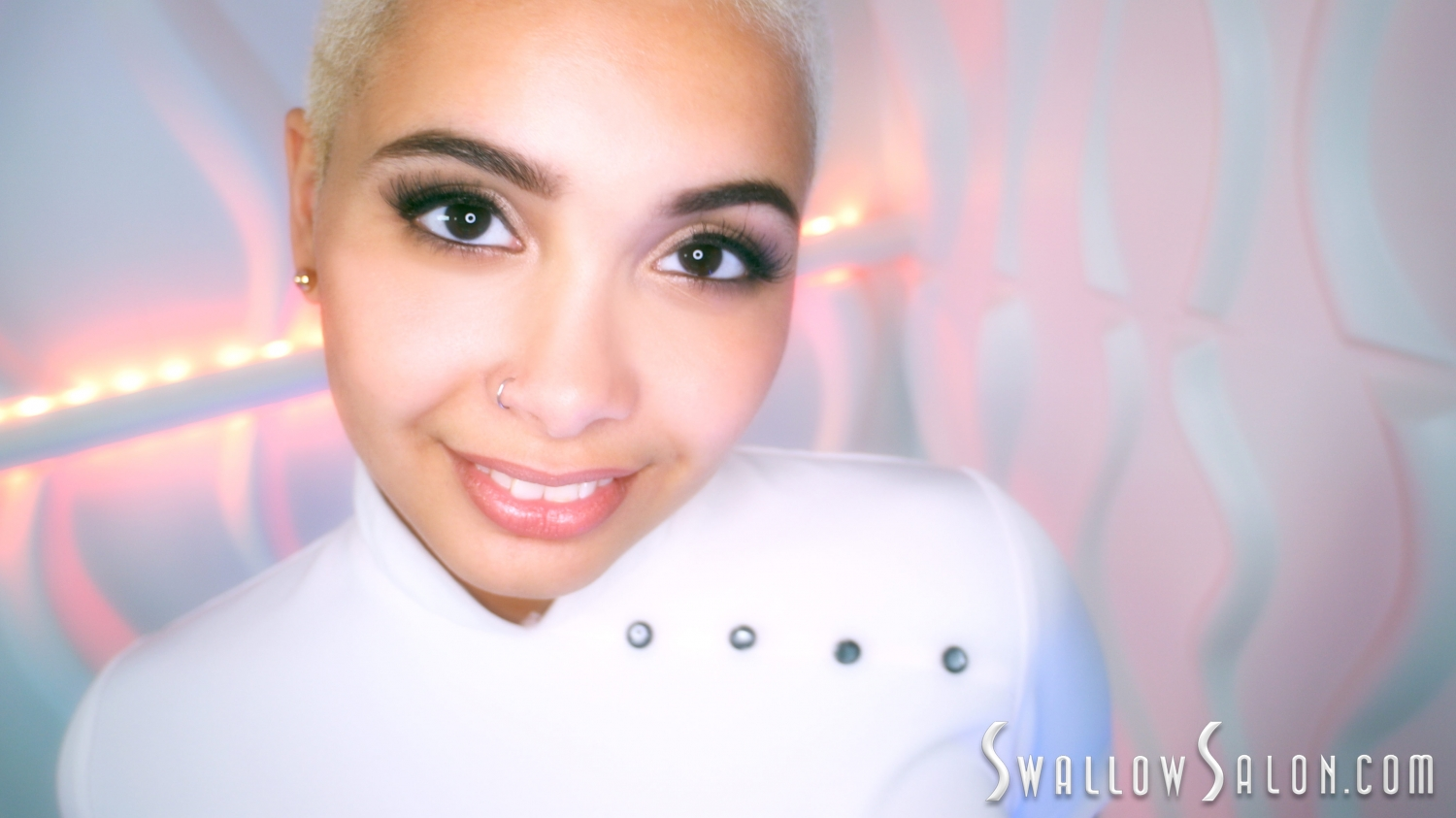 Aaliyah Hadid Satisfies Her Daily Protein Needs