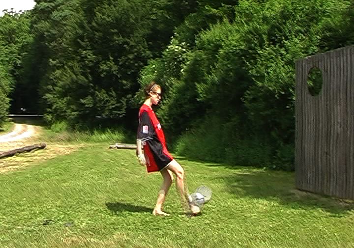 Nackt Torwand schiessen