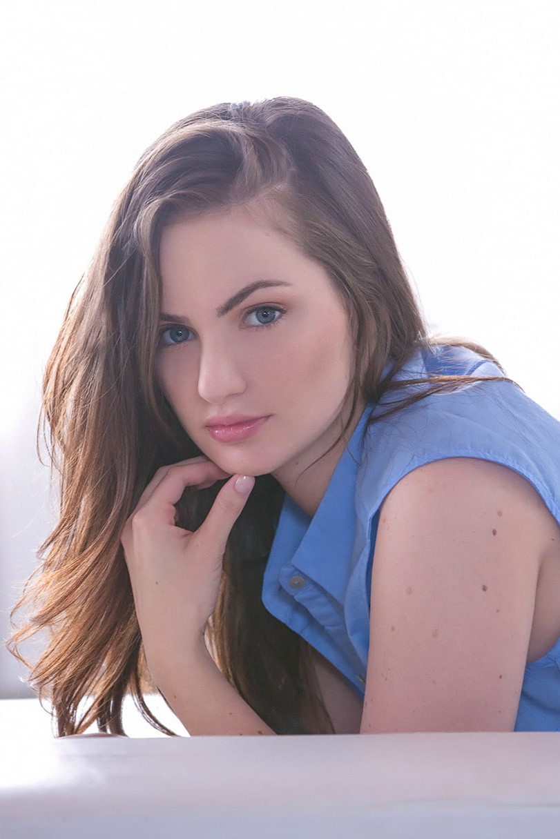 Photo HD Lily Carter - 3