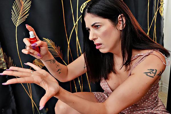 Anna Cummings - Maid to Please