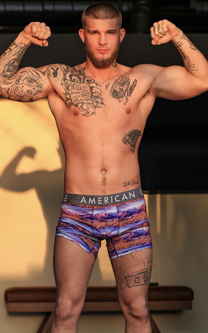 Photo HD Mac Lawler - 1