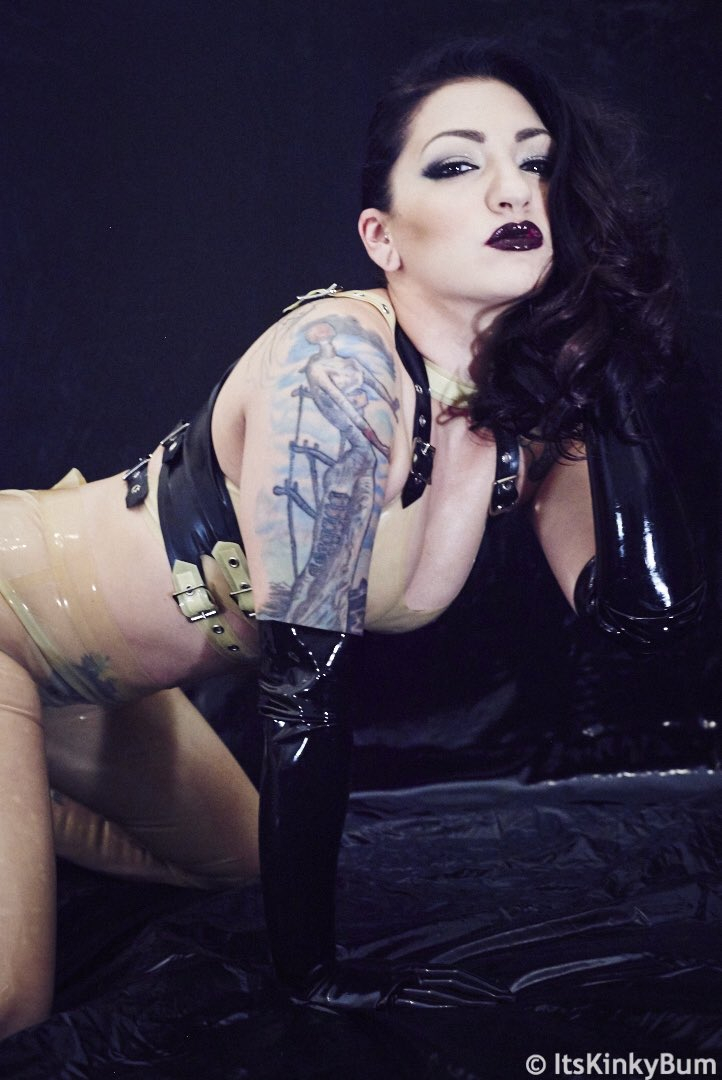 Photo HD Cybill Troy - 2