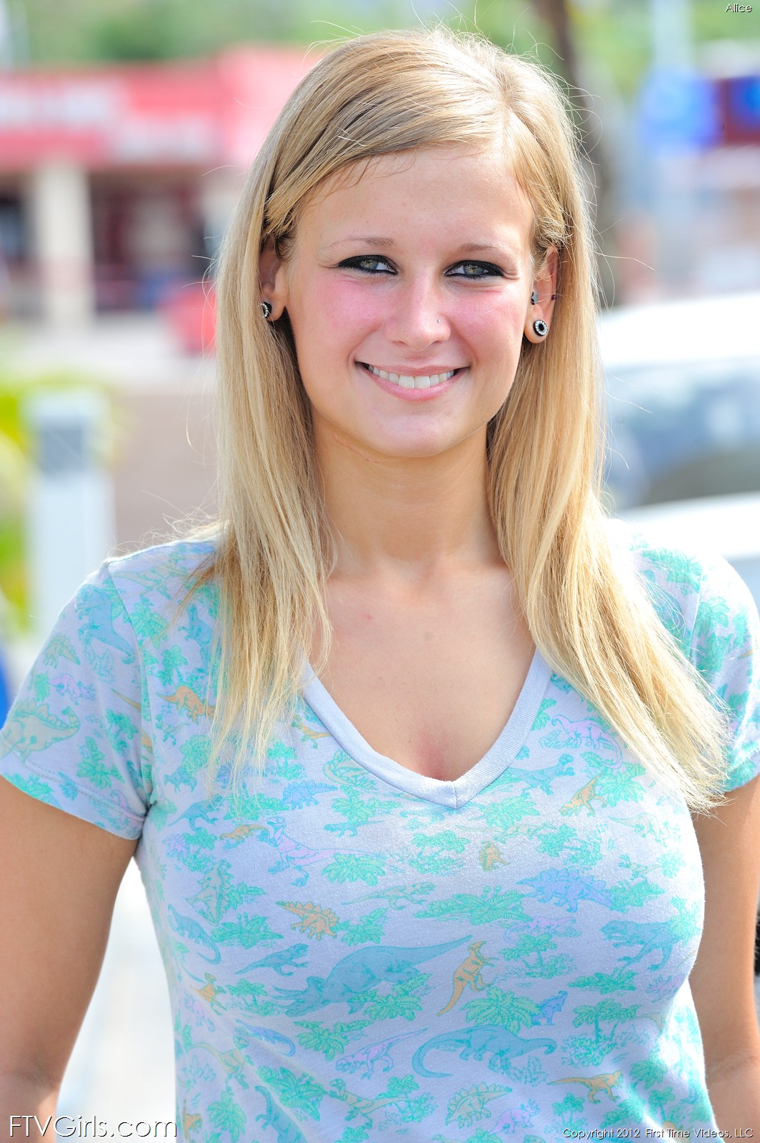 Alice Wonder We Live Together