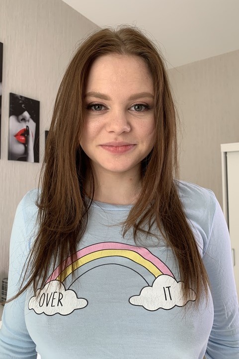 Photo HD Emily Ratakovski - 2