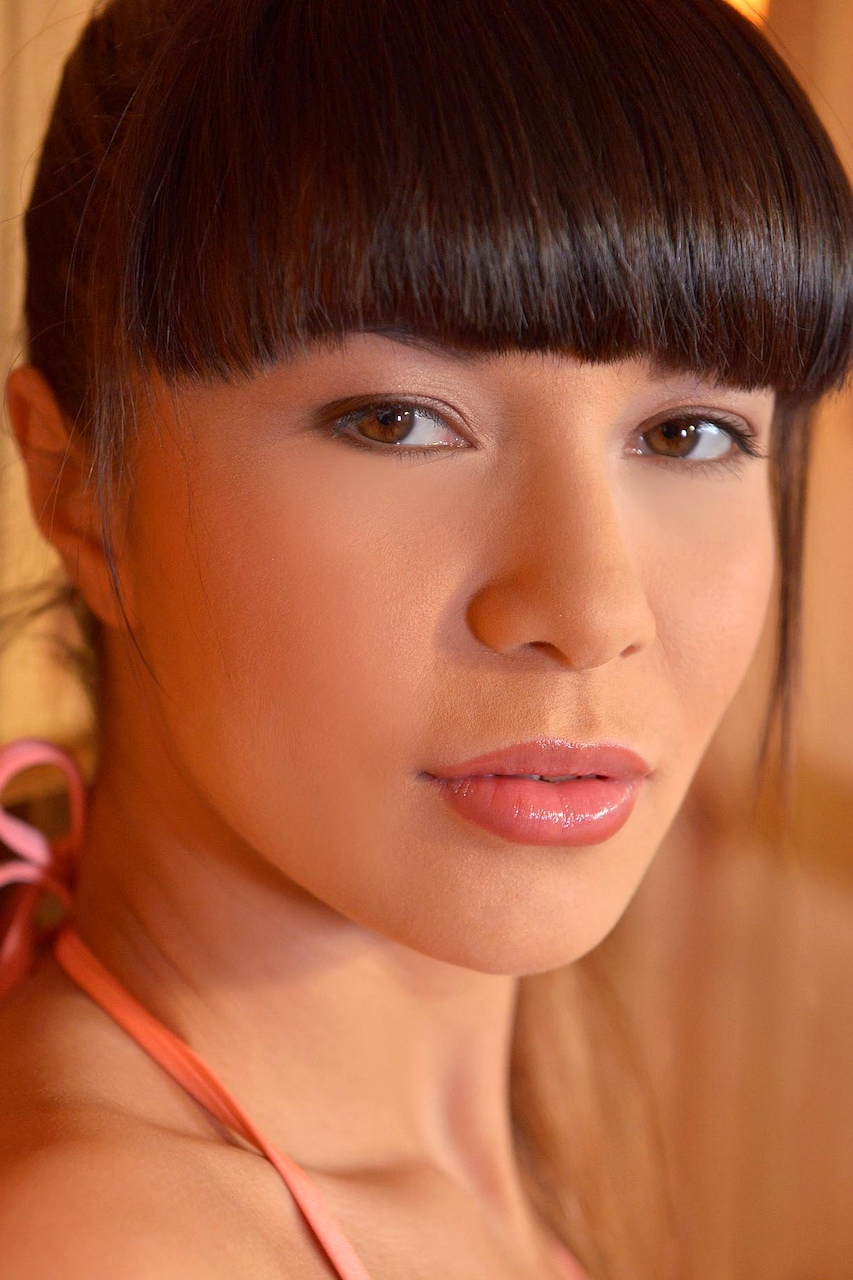 Photo HD Mona Kim - 3