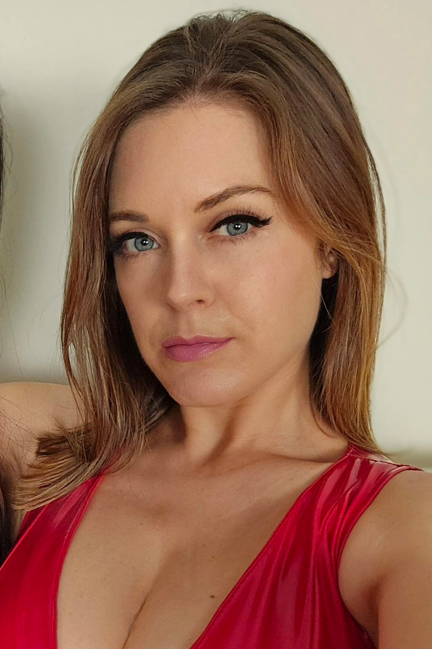 Photo HD Alika White - 2