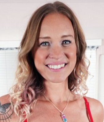 Lelani Moon Anulingus