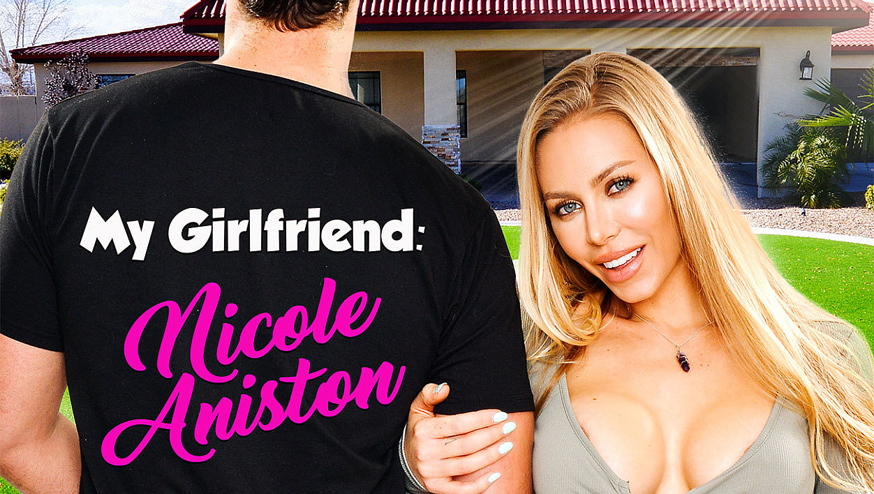 Nicole Aniston fucking in the bed with her tits vr porn