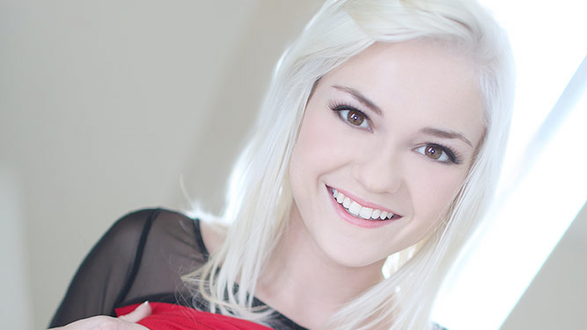 Chloe Foster (aka Kloey) POV, Petite Blonde Spinner Loves Fucking, Sucking and Swallowing Sperm