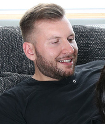 Michel Cumshot Fessée