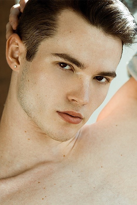 Parker Grant Anulingus