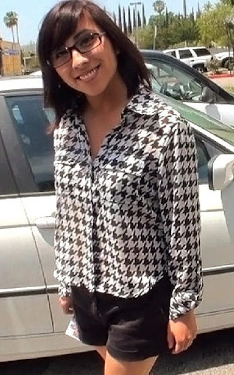 Elody Rojas Street BlowJobs