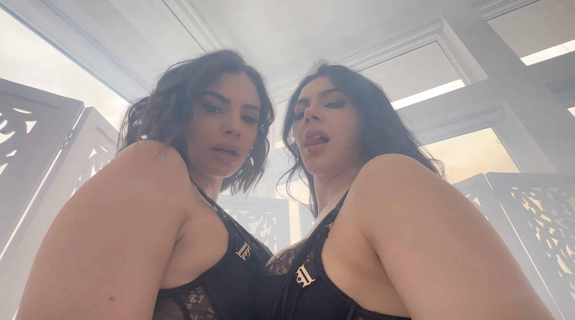 Valentina Nappi & Violet Star
