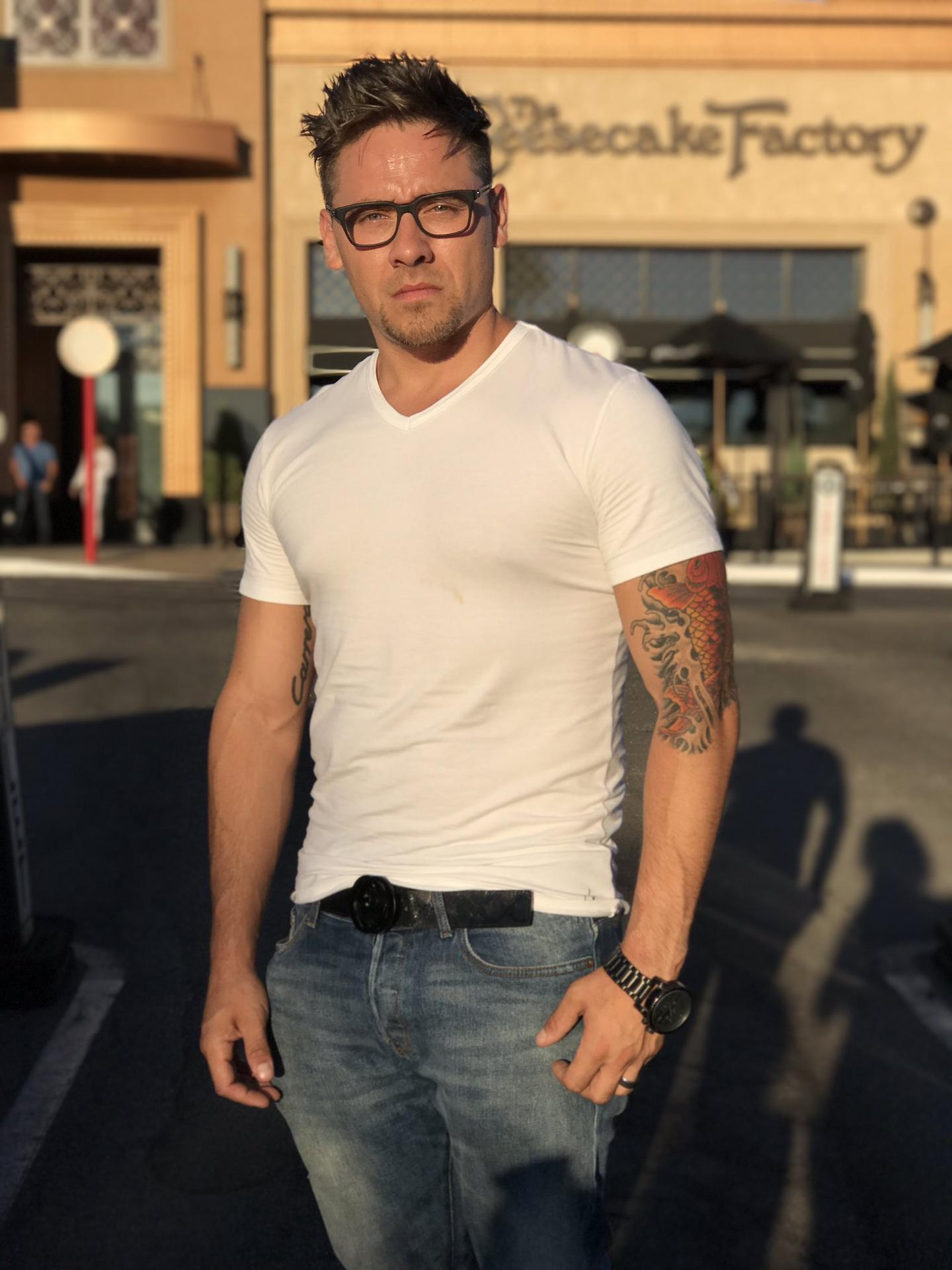 Billy Visual Fessée