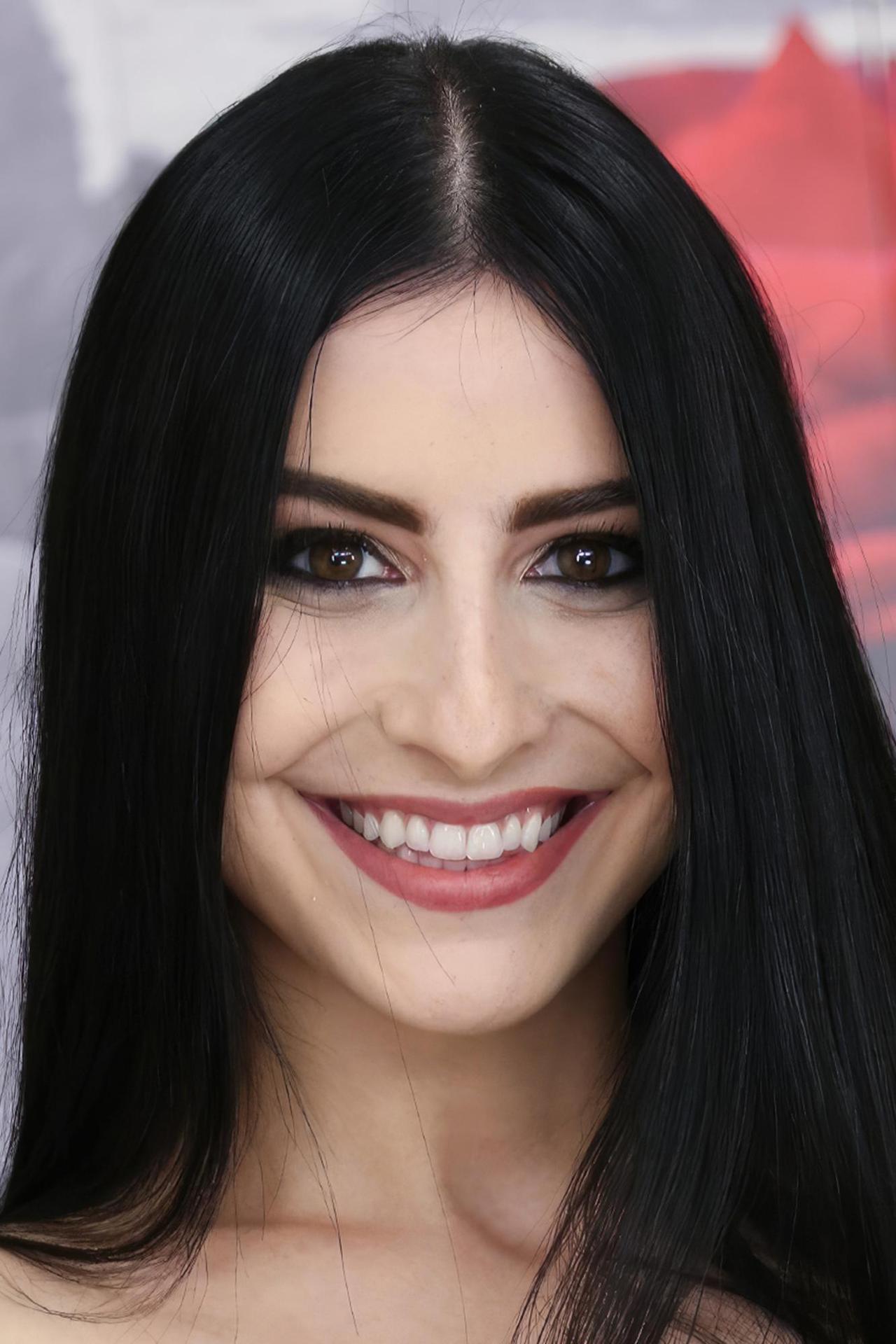 Photo HD Kaitlyn Katsaros - 2