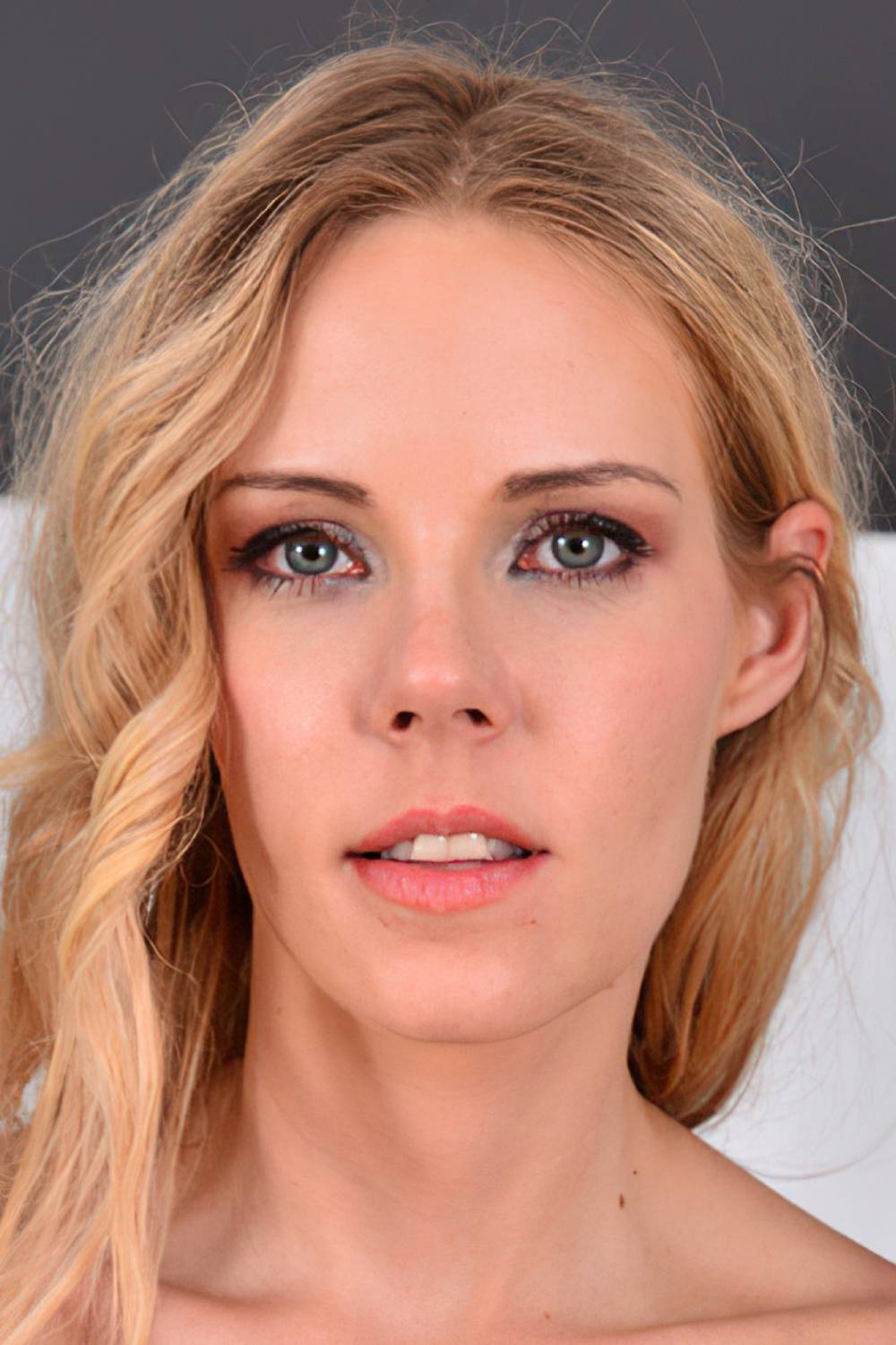 Photo HD Florane Russell - 1