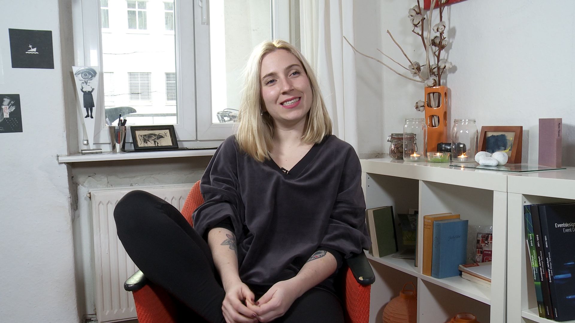 We give Jane two thumbs up: Interview with Jane K.