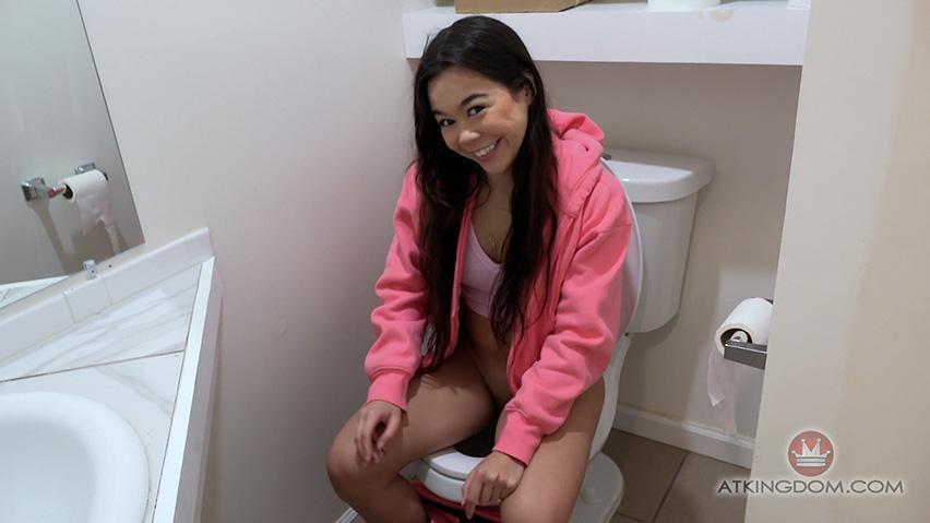 Brianna Is More Than Happy to Let You Watch Her Pee