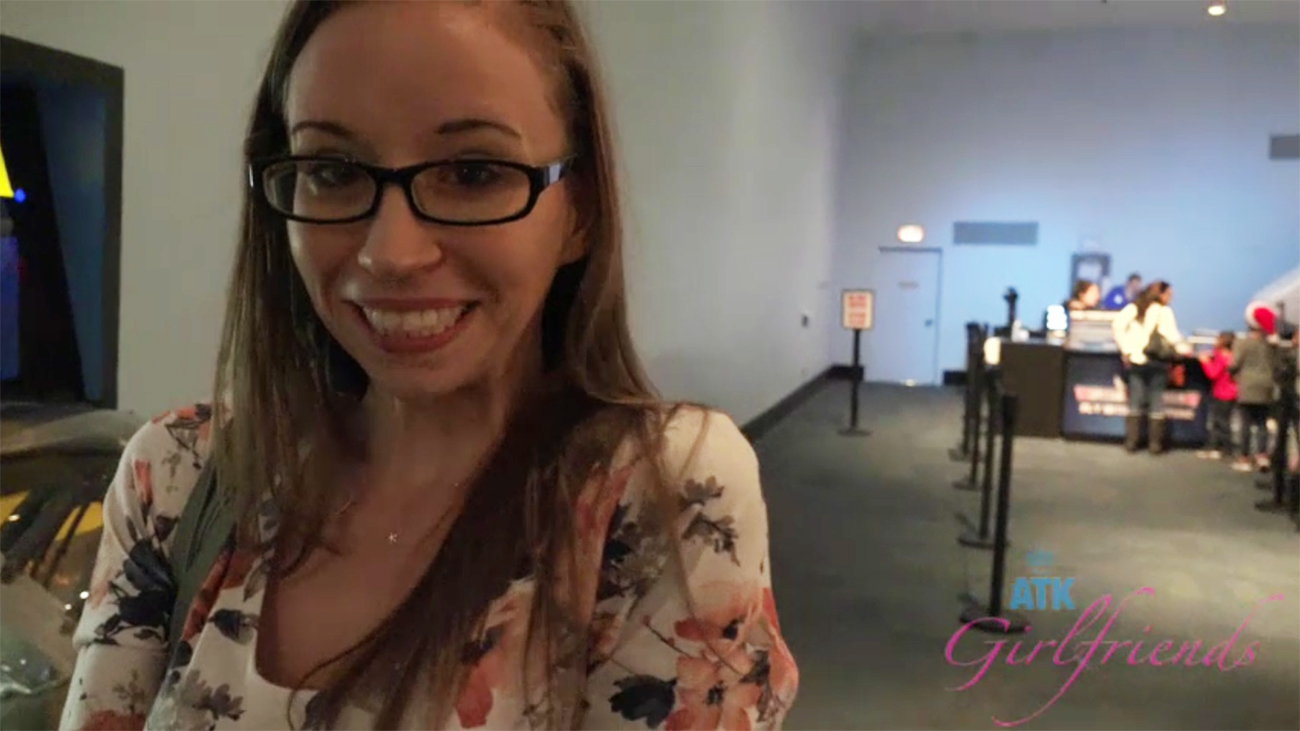 Nora Goes to Some Museums, and Flashes You All Over!