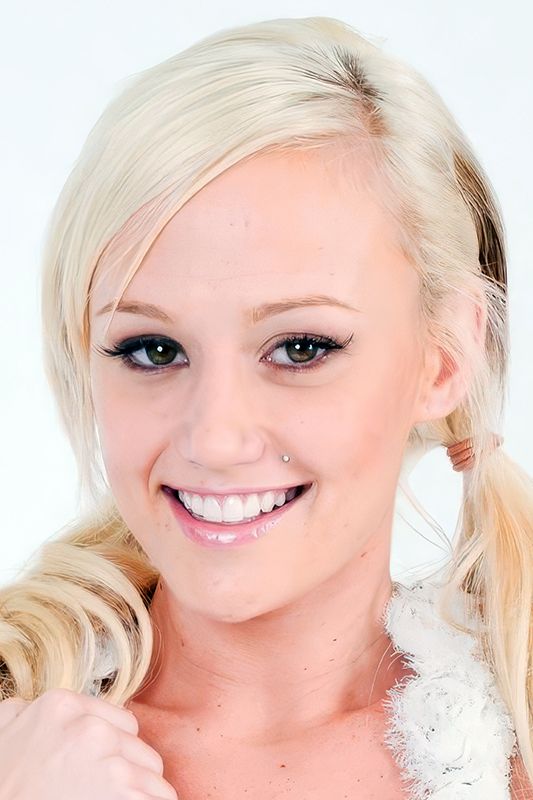 Photo HD Molly Rae - 4