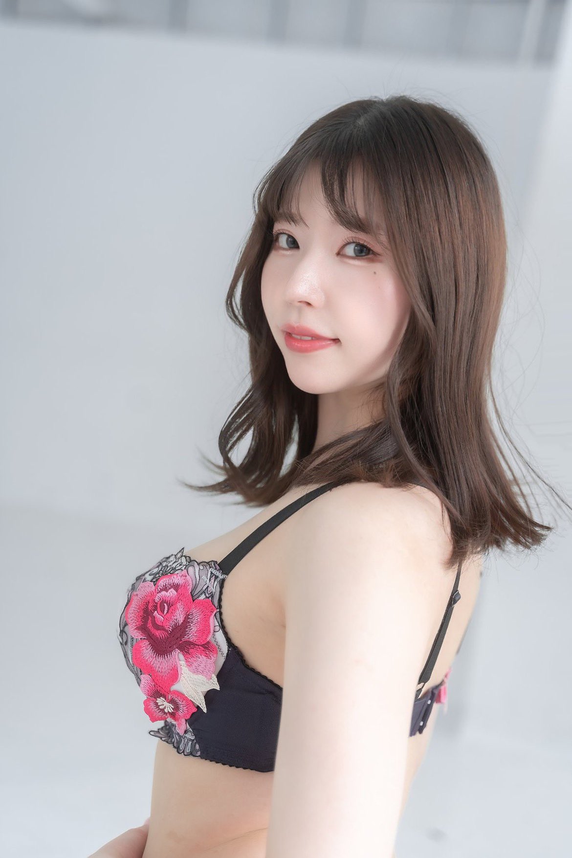 Maina Ayase Glory Quest