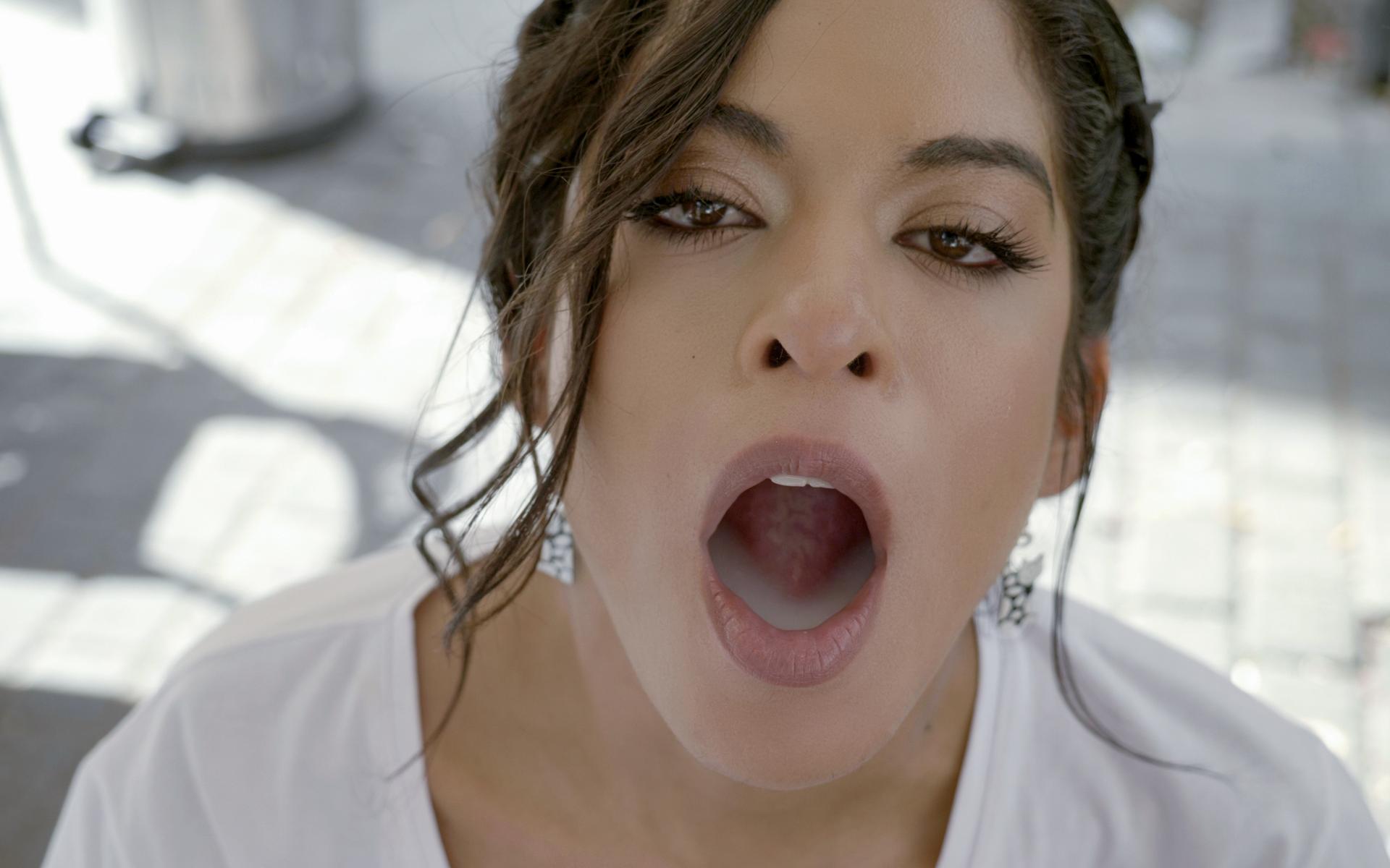 Natasha Rios #1 - Interview before Bukkake