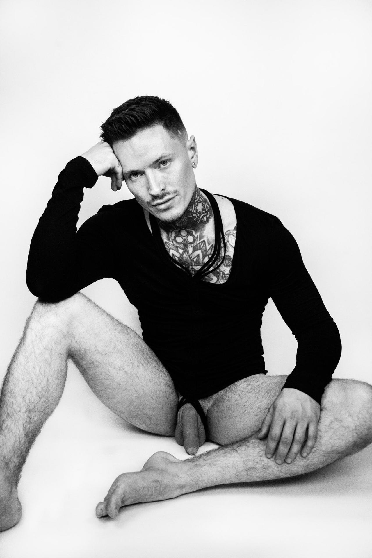 Arthur Ink Masturbation