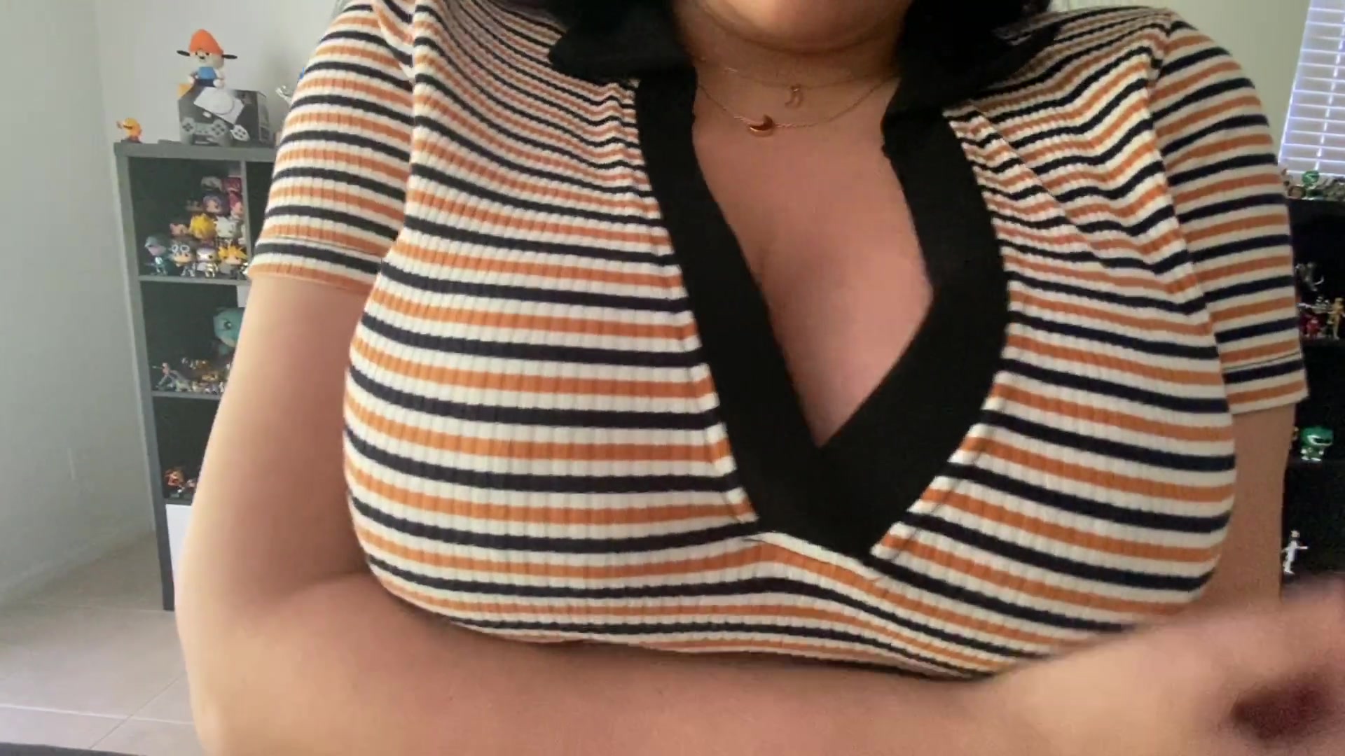 Lapdance⁄Striptease in Tight Pants Grinding on Daddys Cock