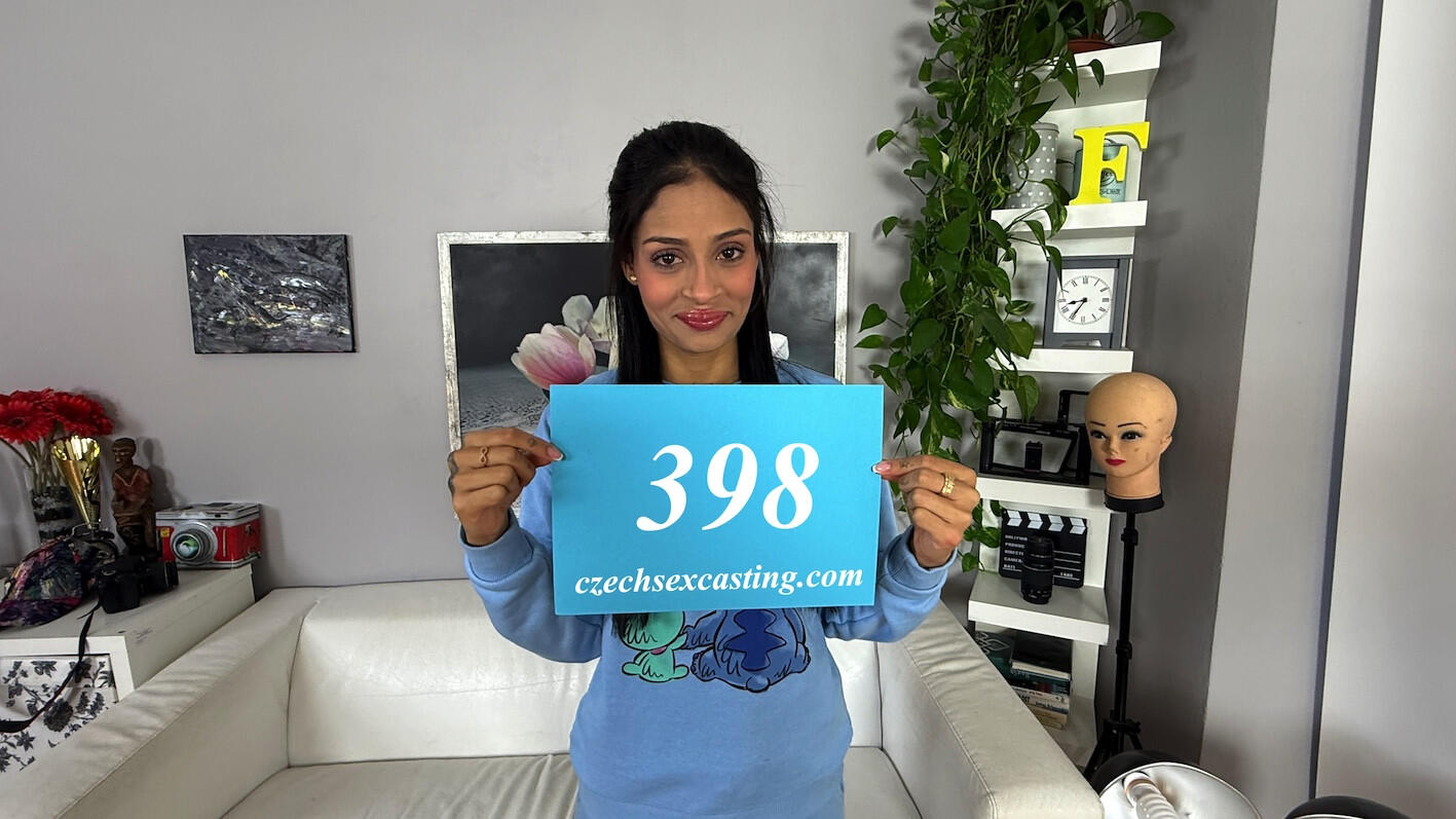 Hot Colombian Babe Loves Sex With A Cameraman