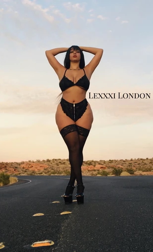 Photo HD Lexxxi London - 2