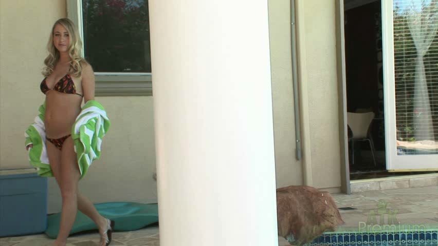 Mandy Armani in Nudism