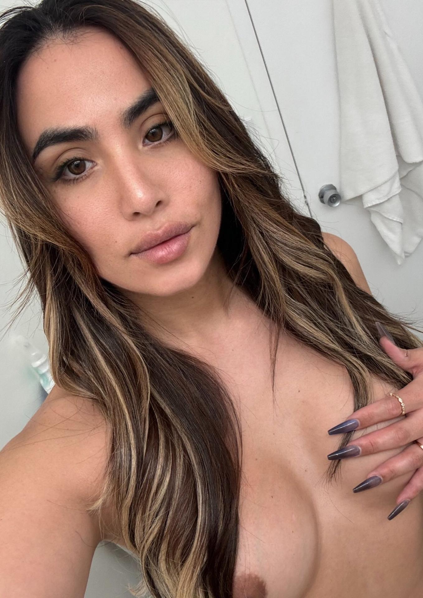 Macarena Interracial