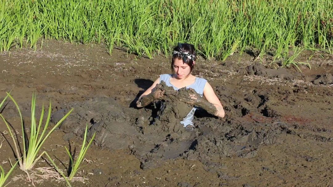 Milo's Mud Play