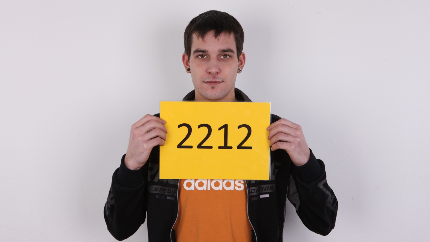 Daniel (24)