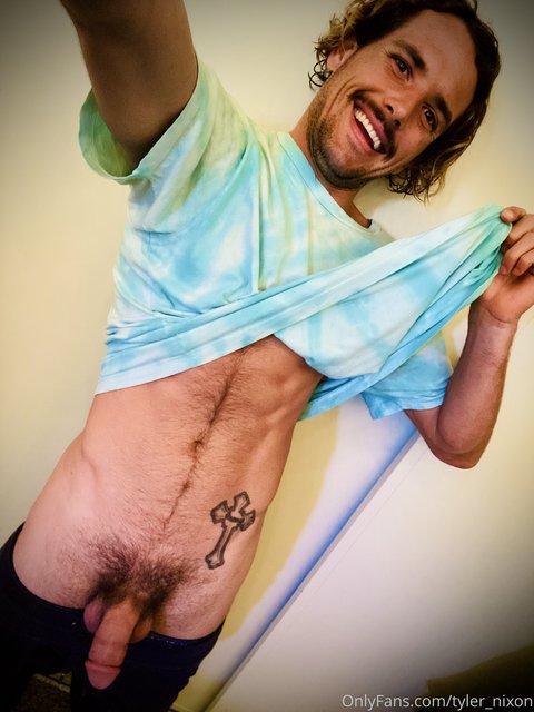 Photo HD Tyler Nixon - 4