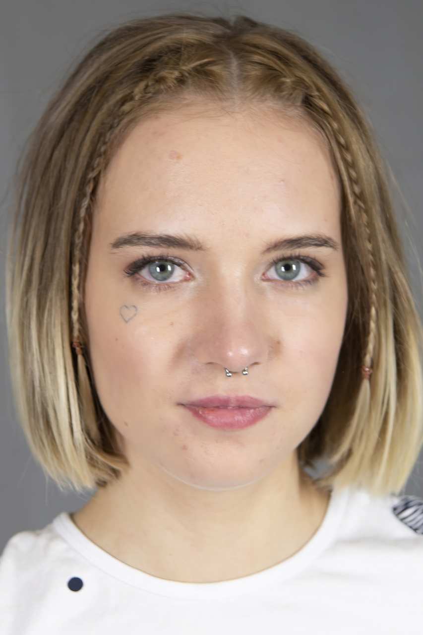 Photo HD Goldie Small - 5