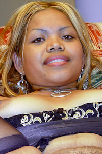 Melody Ann Branlette espagnole