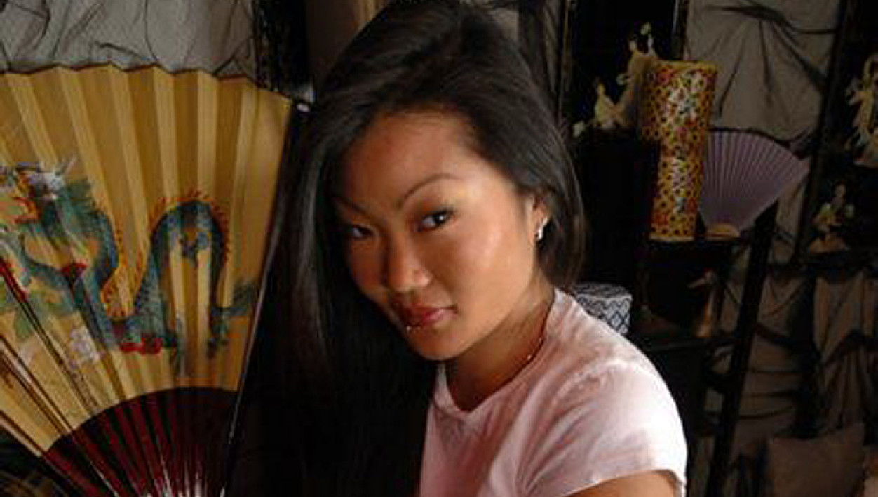 Lucy Lee fucking in the massage parlor with her black hair