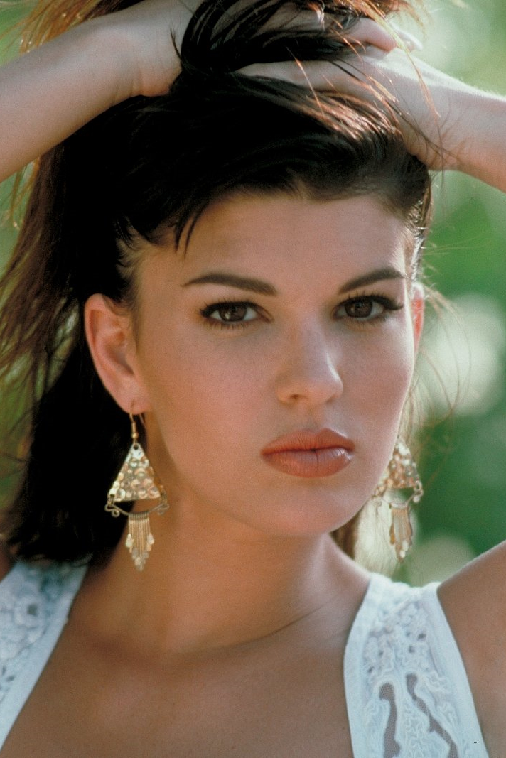 Photo HD Taylor Hayes - 4