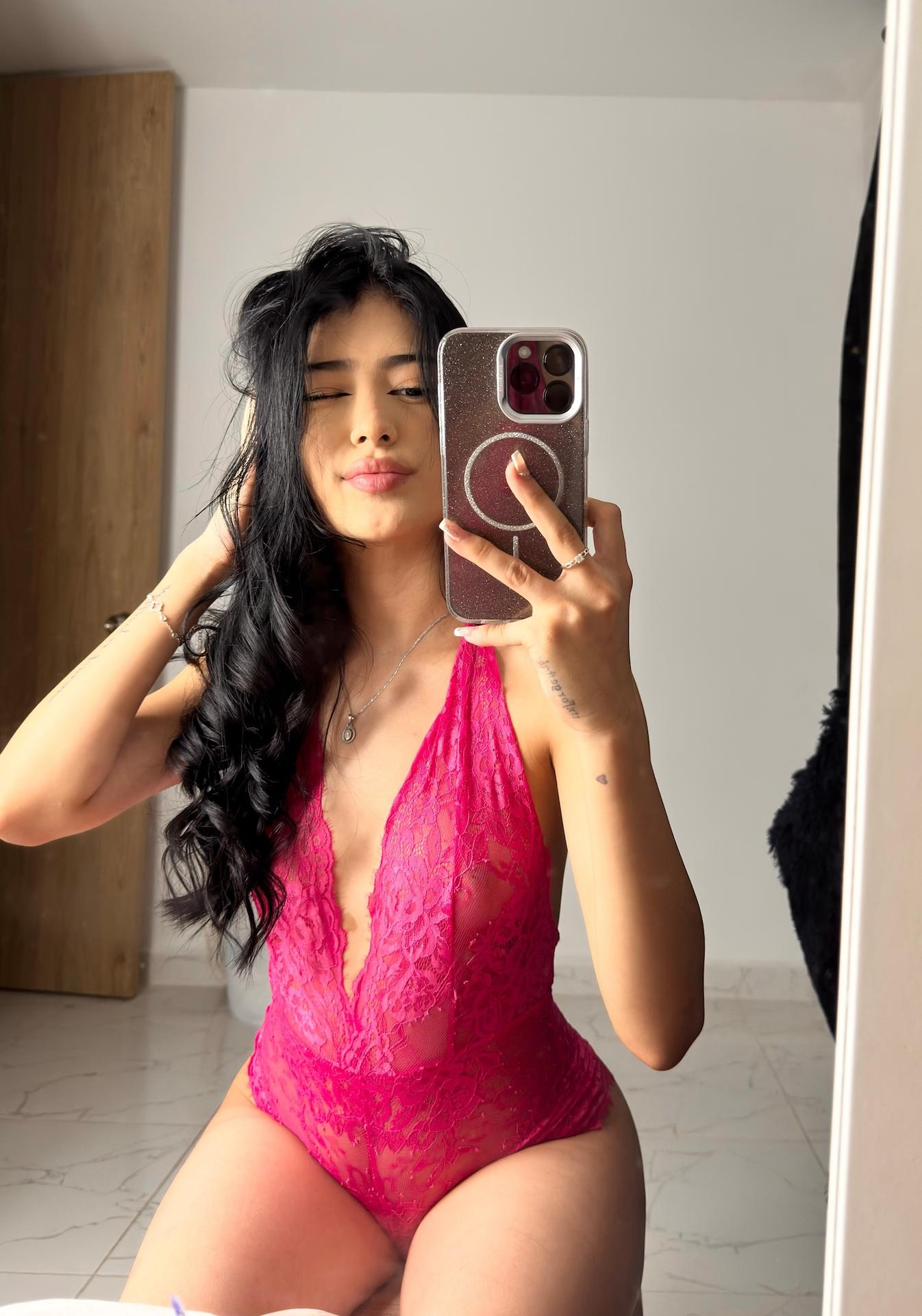 ZoePetite