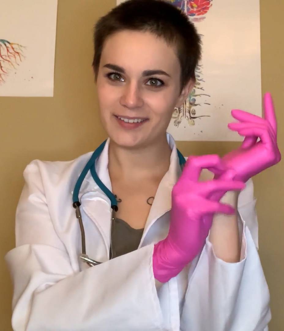 Nina Crowne Gorge profonde