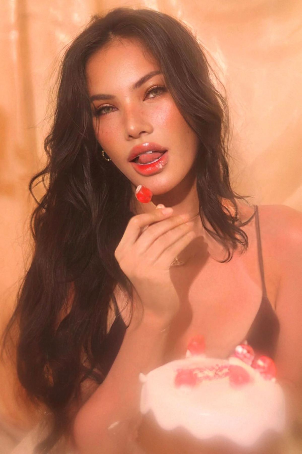 Photo HD Gina Duangket - 1