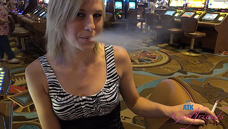 Checking Out The Strip With Ella