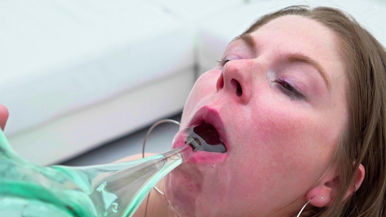 (Wet) Alice Maze , 10 guys, Cum in Mouth, Lia Ponce , Bukkake, 5on1, BBC, Pee drink, DAP, Swallow