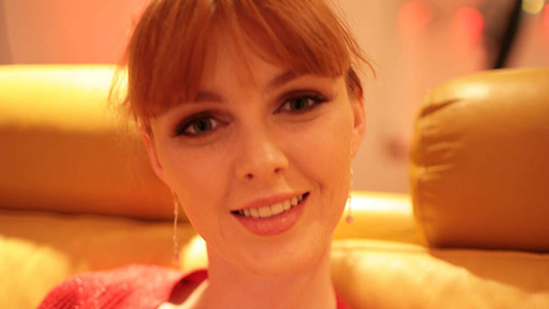 Marie McCray (aka Michelle) Takes a Nasty Facial!