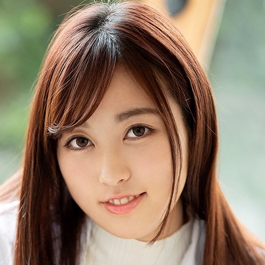 Kaede Itō Gorge profonde