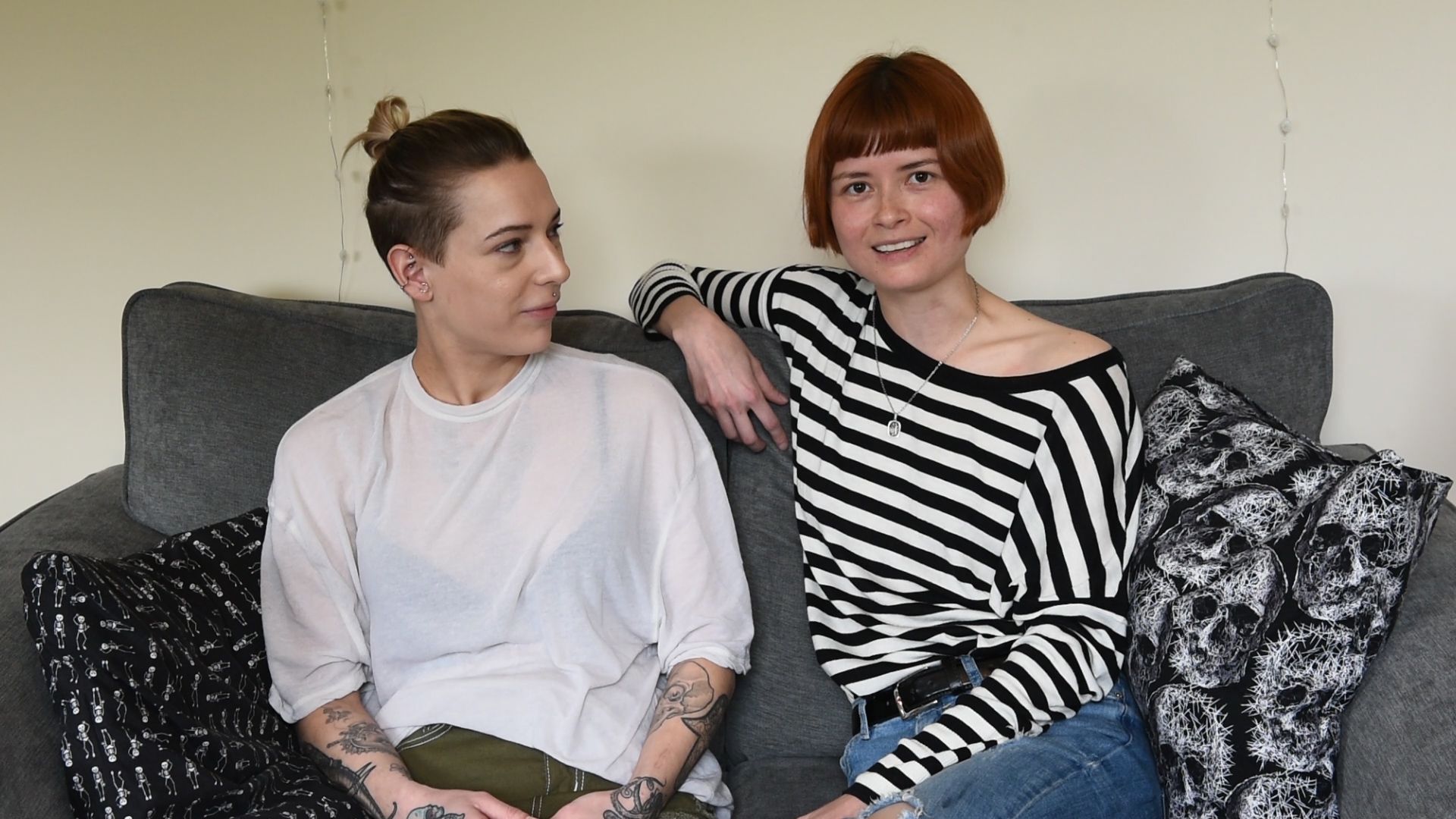 El & Enne: Enne & El in video 1