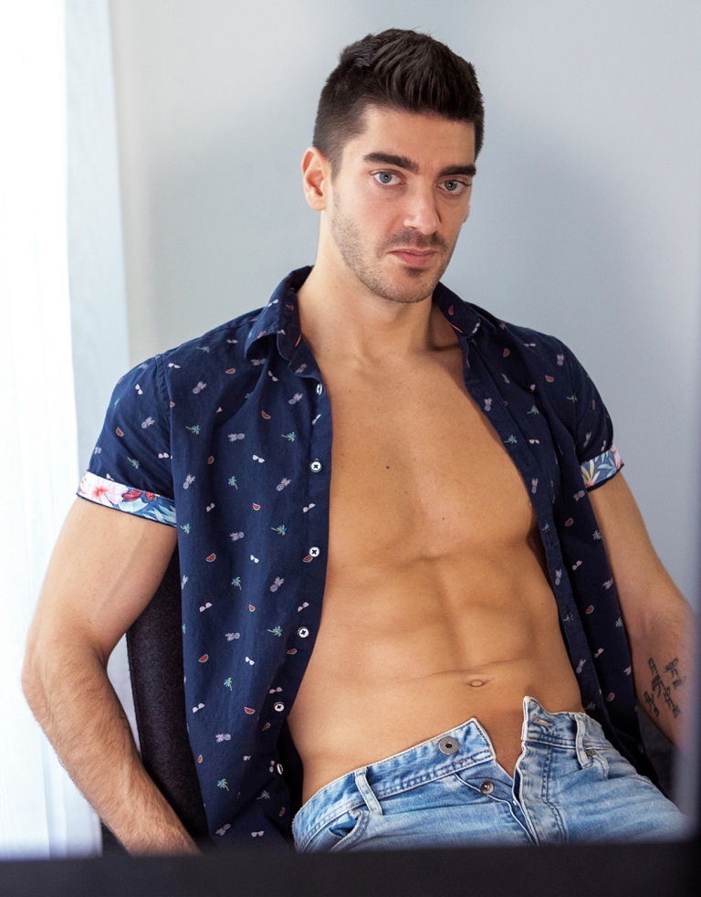 Photo HD Raphael Louis - 2