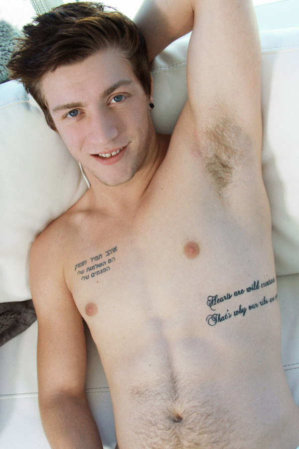 Logan Taylor Fessée