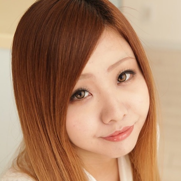 Yumi Yokoyama Fessée